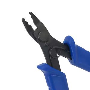 Pince à bec effilé mini portable de 4,5 pouces (120 mm) pour polissage fin, avec poignée en acier au carbone trempé rouge, dentelée, personnalisable OEM - Product Image 6