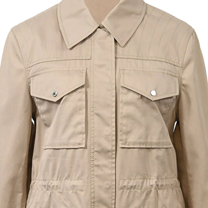 Veste coupe-vent imperméable beige 750 mm personnalisée d'occasion avec poche poitrine, imprimé style safari classique et utilitaire, fermeture éclair à la taille - Product Image 2