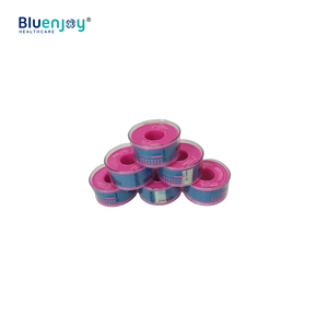 Bluenjoy CE-gecertificeerde Klasse I waterdichte hypoallergene medische zachte siliconen tape met perforaties voor het bevestigen van gaasbuizen, kwetsbaar materiaal. - Product Image 1