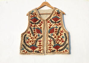 Chalecos de Terciopelo sin Mangas para Mujer de la Mejor Calidad, Chalecos Bordados a Mano, Chaleco Suzani, Chaquetas Cortas de Terciopelo - Product Image 2