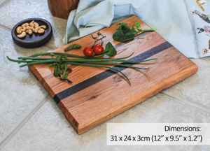 La mejor tabla de cortar de bambú con superficie antimicrobiana para cortar de forma segura carne cruda, verduras y pan. - Product Image 5