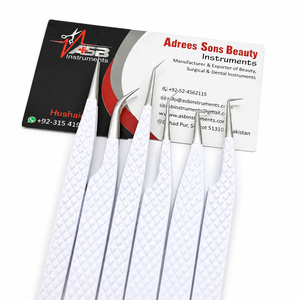Pinces à cils professionnelles en acier inoxydable japonais, qualité supérieure, poignée diamantée, finition mate blanche, maintien solide. - Product Image 2