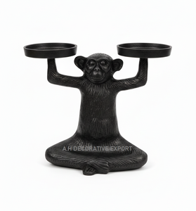 Candelabro Antiguo con Forma de Mono Dorado |   Elegante Portavelas de Yoga con Forma de Mono |   Candelabro Navideño de Lujo con Mono Meditando en Oro - Product Image 2