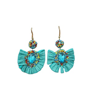 Tendance Offres Spéciales multicolore coeur et perle broderie Design boucles d'oreilles à la mode Style classique unisexe pour les cadeaux et les fêtes - Product Image 1