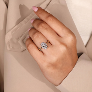 Oval Cut Diamond Engagement <b>Ring</b> Vintage <b>Silver</b> Prong Setting Emerald Accent Bridal <b>Ring</b> for Women - Product Image 6