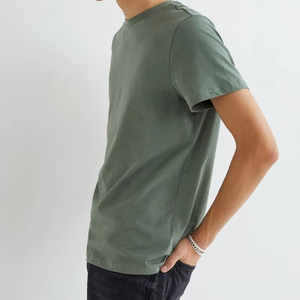 Magliette in Cotone Pettinato per <span class=keywords><strong>Uomo</strong></span>, Negozio di T-Shirt <span class=keywords><strong>da</strong></span> <span class=keywords><strong>Uomo</strong></span>, Acquista T-Shirt <span class=keywords><strong>da</strong></span> <span class=keywords><strong>Uomo</strong></span> <span class=keywords><strong>Online</strong></span> - Product Image 1