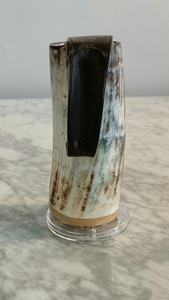 Jarra de Cuerno Vikinga de Alta Calidad 100%, Taza de Vino Tallada Estilo Europeo, Jarra de Cuerno de Búfalo/Vaca con Ágata para Beber Café, Última Tendencia - Product Image 3