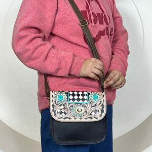 Bolso de Mano Cruzado Cuadrado de Cuero Vacuno Repujado Más Vendido para Mujer, Bolso de Mensajero con Diseño Floral y a Cuadros - Product Image 4