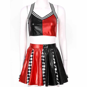 Uniformes de cheerleading américains personnalisés noirs et rouges sans manches pour les jeunes - Product Image 1