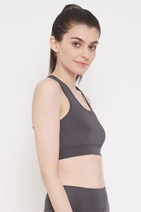 Soutien-gorge de sport sans couture pour femme, col ras du cou, dos nageur, maintien moyen, haut de yoga et de sport, gris uni, respirant - Product Image 4
