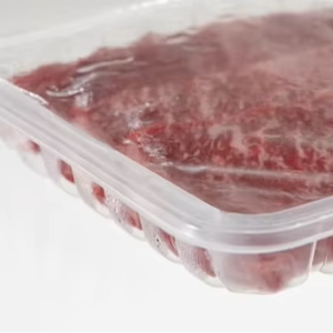 Lámina de APET/PE (Peel) / Rollo de Película Recubierta de Silicona de Grado Alimenticio, Rígida, de Alto Brillo, para Termoformado de Envases de Alimentos, 500micx710mm - Product Image 1