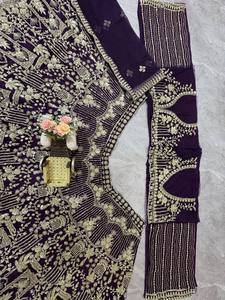 Colección Exclusiva de Lehenga Choli para Fiestas y Bodas, Estilo Bollywood Navratri, Vestido Indio de Seda para Mujer, Corte Ajustado, Venta al Por Mayor - Product Image 4