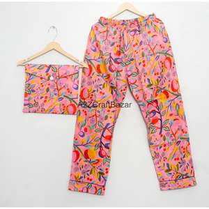 ชุดนอนผ้าฝ้ายอินเดียทำมือ ลายดอกไม้ ผ้าเนื้อนุ่ม ระบายอากาศได้ดี พร้อมเชือกผูกเอว เหมาะสำหรับใส่ตอนเช้า - Product Image 5