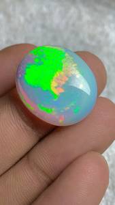 Opale naturelle, pierre précieuse en vrac, taille ovale, polie, avec jeu de couleurs et effet de feu, pour la fabrication de bijoux - Product Image 4