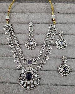Bijoux de mariée de luxe en diamants américains, collier long à 2 couches avec pierre vert émeraude, Maang Tikka, boucles d'oreilles, bijoux de mariage en gros - Product Image 1