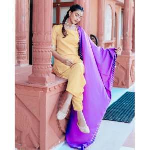 Conjunto de traje Patiala de crepé satinado amarillo dorado para mujer - Talla XS - Product Image 2