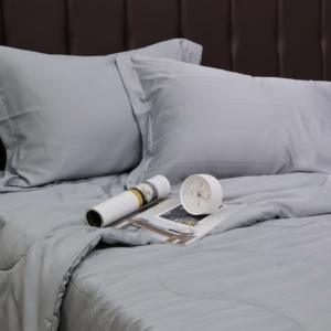 Factory-Price Eco-Friendly 300tc Modern Polyester Microfiber All-Season Luxury Comforter Set Luxury Hotel Quality Home Use Hotel - Product Image 6