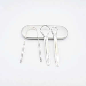 Stainless Steel Manual <b>Tongue</b> <b>Cleaner</b> Scraper Surgical Kit for Oral Hygiene Bad Breath Removal Easy Grip Design - Product Image 2