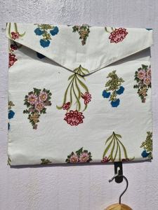 Conjunto de Pijama de Algodón con Estampado Floral para Mujer |   Traje de Dormir Indio a Rayas Hecho a Mano |   Ropa de Casa de Muselina Suave - Product Image 3