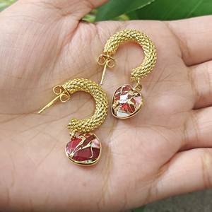Pendientes de Aro Minimalistas con Piedras Preciosas en Forma de Corazón, Turquesa y Cobre Rojo, Latón Chapado en Oro de 18k, Estilo Romántico, Pendientes de Diseño para Mujer - Product Image 5