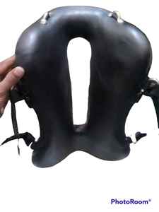 Silla de montar ligera sintética para caballos de resistencia, cómoda y duradera, de calidad de exportación de la India. - Product Image 5