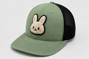 Casquette Trucker Lapin Mignon en Gros, 6 Panneaux, Bicolore, Visière Légèrement Courbée, Haute Qualité, Patch Lapin Kawaii, Casquette en Maille pour l'Extérieur - Product Image 2