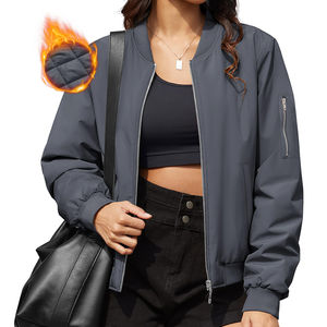 Blouson Bomber Femme Hiver Haute Qualité Style Tendance pour l'Extérieur Personnalisation Logo Tricoté Vente en Gros - Product Image 4