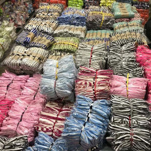 Lote de ropa, excedentes de existencias, camisetas de algodón de marca para hombre, Bangladesh, alta calidad, colores variados, tallas S, M, L, XL, 2XL. - Product Image 4