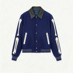 เสื้อแจ็คเก็ตบอมเบอร์ขนสัตว์สีดำปักลายเชนิลคุณภาพสูง แขนเสื้อตัดกันสไตล์วาร์ซิตี้สำหรับผู้ชาย - Product Image 6