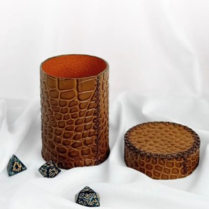 Gobelets à dés en cuir véritable noir de haute qualité, sur mesure, avec logo de marque personnalisé - Product Image 1