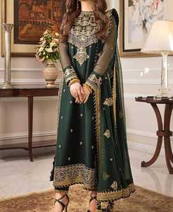 Ensemble shalwar kameez 3 pièces en chiffon traditionnel de haute qualité pour femmes, avec châle brodé pour mariage et fête - Product Image 3