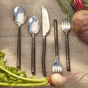 Juego de cubiertos de metal de calibre grueso, diseñado para brindar resistencia, durabilidad y para uso profesional en servicios de alimentos. - Product Image 4