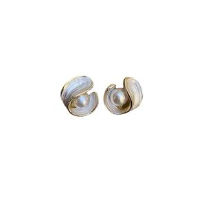 French High-End Retro Brushed Enamel Freshwater <b>Pearl</b> <b>Earrings</b> S925 Pure <b>Silver</b> Copper Gold-Plated Color Preservation - Product Image 5