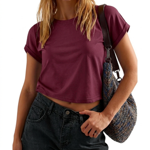 Dernier modèle de t-shirt court pour femme, imprimé numériquement sur mesure, uni, fabriqué au Pakistan, séchage rapide, respirant. - Product Image 5