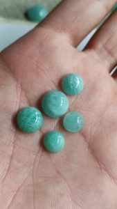 Prix de gros usine Cabochon de pierre précieuse Amazonite naturelle en vrac, forme ronde de 10 mm, à dos plat - Product Image 3