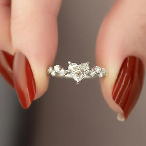 Anillo de Compromiso/Boda de Oro Amarillo y Blanco de 14k con Diamante Tallado Cultivado en Laboratorio IGI/GIA, Anillos Finos Unisex para Fiestas de Aniversario - Product Image 1