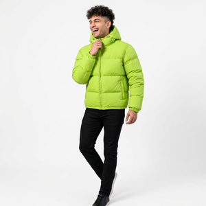 Vestes matelassées en polyester personnalisées avec logos brodés pour les marques indépendantes de vêtements streetwear - Product Image 3