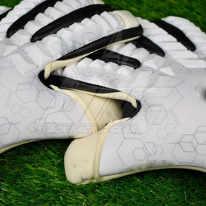Breathable Goalkeeper <b>Gloves</b> Professional Soccer Goalkeeper <b>Gloves</b> with Custom High Grip Latex Palm Customized Football - Product Image 3