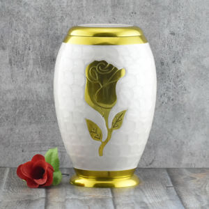Urne funéraire de luxe en métal blanc nacré avec gravure de rose dorée - Élégante urne commémorative artisanale pour cendres humaines avec or A - Product Image 1