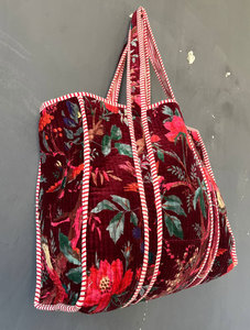 Sac à bandoulière matelassé en velours imprimé élégant pour femme – Mélange parfait de confort et de glamour - Product Image 3