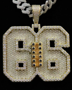 Colgante de Letra y Número con Incrustaciones de Moissanita para Hombre, Personalizado, Estilo Hip Hop, Lujoso, Chapado en Oro, Plata de Ley 925 Certificada - Product Image 1