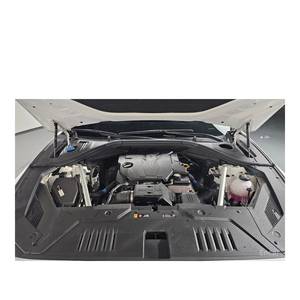 Genesis GV70 2.5T 2024, Gasolina, 2WD, con Caja de Cambios Automática, Asientos de Cuero, Cámara Trasera, 28,828 km, Volante a la Izquierda - Product Image 5