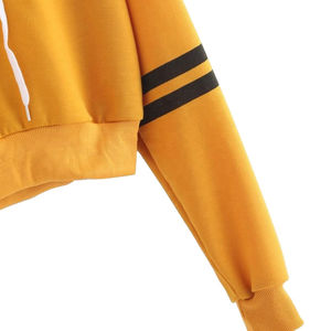 Sudadera con Capucha para Mujer, Estilo Urbano, Fabricación Personalizada OEM, 345 g/m², Forro Polar Grueso, Sudadera Corta para Mujer - Product Image 4