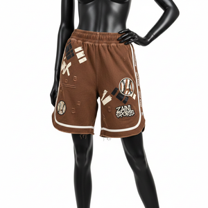 Short de basket-ball pour femme en molleton de coton de haute qualité, marron, confortable, respirant, avec empiècements et logo brodé. - Product Image 4