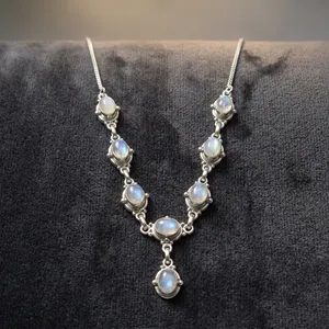 Collar de Plata de Ley 925 con Piedra Lunar Arcoíris, Joyería Artesanal con Gemas Naturales, Elegante Collar de Moda con Cadenas de Estilo Indio - Product Image 5