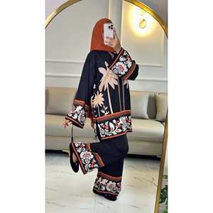 Ensemble coordonné style bohème XL avec imprimé tendance et élégant, tenue magnifique et branchée - Product Image 4