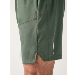 Shorts de sport décontractés pour hommes, couleur unie, taille mi-haute, à séchage rapide, avec poches, couleur verte - Product Image 3