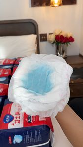 Conception de brevets jetables à haute absorption Couches pour adultes Couches à tirer OEM pour adultes Culottes de toutes tailles - Product Image 6