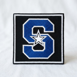 Parche bordado termoadhesivo personalizado con diseño de golondrina voladora, insignia de pájaro con lema de motociclista para chaqueta de cuero, chaleco y mezclilla, venta al por mayor - Product Image 3