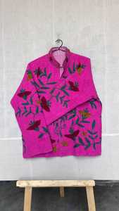 Chaqueta Rosa con Cuello Mandarín, Bordado Suzani, Estampado Floral, Corte Holgado, Manga Larga, Estilo Chino, Hecha a Mano, de Lana y Acrílico - Product Image 1